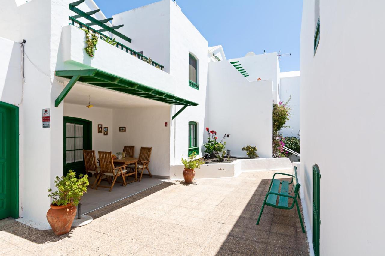 Apartment Oceanic Breeze Share Pool By Pvl Puerto del Carmen  Bagian luar foto