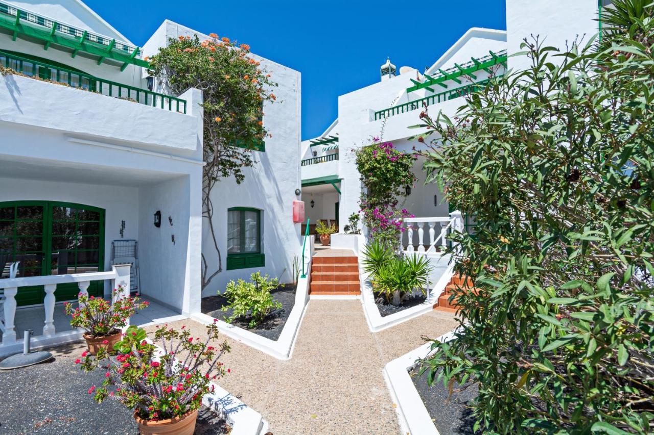 Apartment Oceanic Breeze Share Pool By Pvl Puerto del Carmen  Bagian luar foto