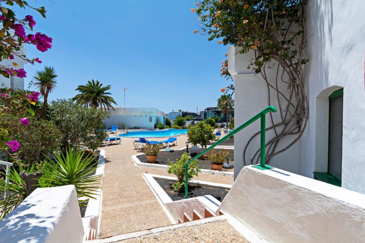 Apartment Oceanic Breeze Share Pool By Pvl Puerto del Carmen  Bagian luar foto